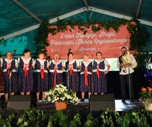 Dzień Tradycji, Stroju i Pieśniczki Regionalnej w Strumieniu 