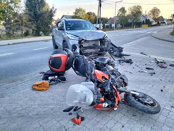 Zderzenie samochodu z motocyklem pod Iławą