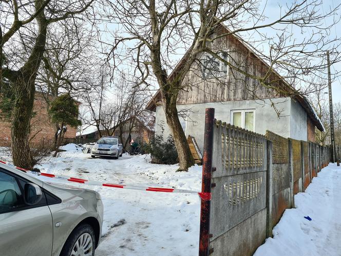 Zdziechowice Drugie. Poćwiartowane kawałki ciała na posesji. Oskarżony zaskoczył w sądzie