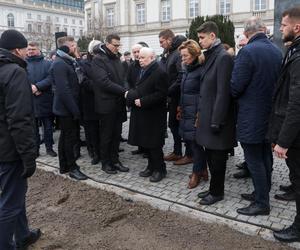   Obchody miesięcznicy smoleńskiej w Warszawie