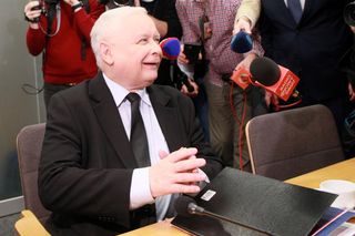 Kaczyński po komisji. Wskazuje na głupotę i „likwidację demokracji”