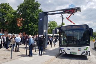 Nowa era komunikacji miejskiej w Toruniu. Autobusy elektryczne i nowoczesny sprzęt zaprezentowane [Zdjęcia]