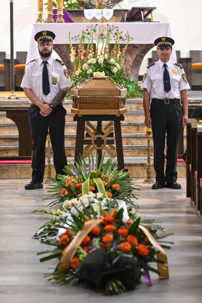 W dniu pogrzebu Joanny Kołaczkowskiej pochowano także wielką polską poetkę 