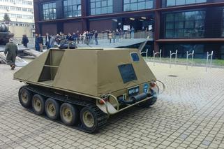 Na Politechnice Lubelskiej uczą jeździć czołgiem! Studenci stworzyli wyjątkowy symulator! [GALERIA, AUDIO]