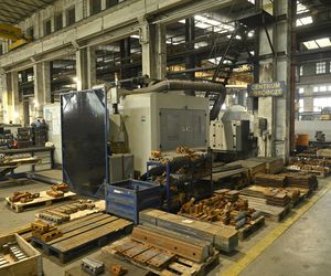 Kraków buduje Warszawie plac Zawiszy. Byliśmy w fabryce, gdzie powstanie 121 elementów wielkiej układanki