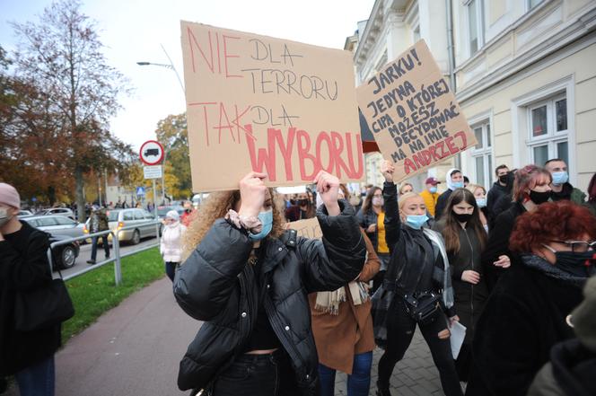 Koszalin: Protest kobiet na ulicach miasta