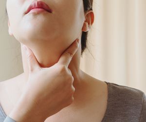 8 grup objawów Hashimoto, które łatwo pomylić z inną chorobą