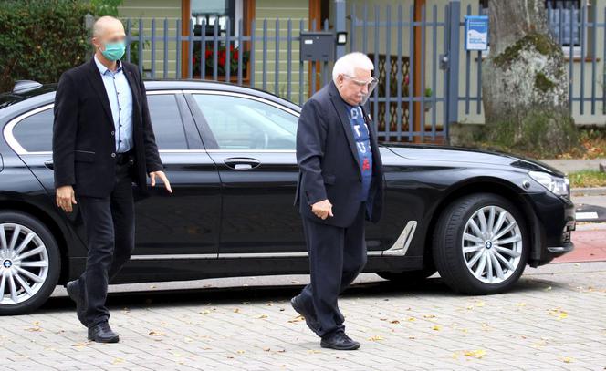 Lech Wałęsa na niedzielnej mszy