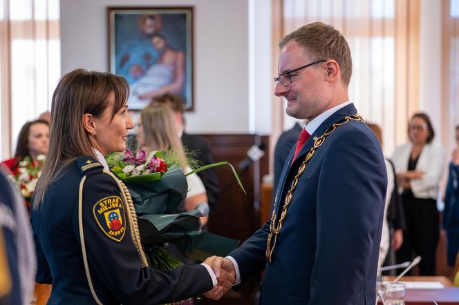 Zaprzysiężenie nowego prezydenta Zabrza. Kamil Żbikowski złożył ślubowanie i zwrócił się do mieszkańców