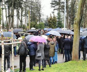 Pogrzeb znanego łódzkiego dziennikarza. Pochowano Piotra Wesołowskiego