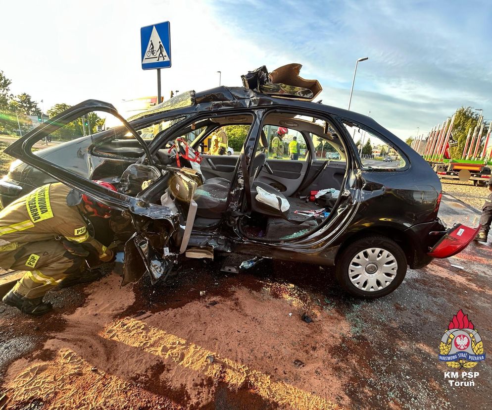 Wypadek na skrzyżowaniu Chrobrego z Trasą Prezydenta Władysława Raczkiewicza w Toruniu