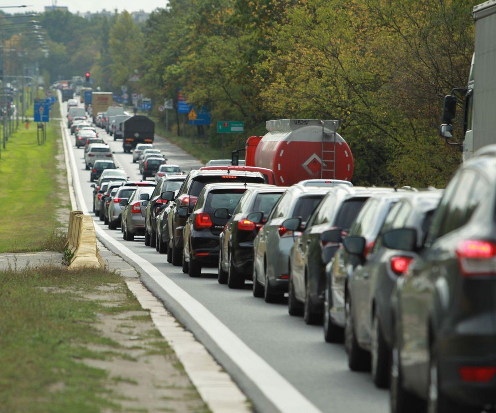 Ostatnie dni były wręcz katastrofalne. Burmistrz Łomianek chce rozmów z Trzaskowskim