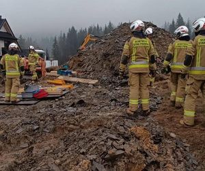 Nie żyje mężczyzna przysypany przez ziemię. Tragedia na Podhalu