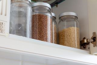 Wspiera metabolizm, zapobiega nadciśnieniu i zaparciom. Nie każdy może ją jeść