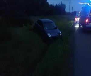 Śląskie: Microcar, 78-latek, rów melioracyjny i pogotowie. Drogowy rebus ze wskazaniem