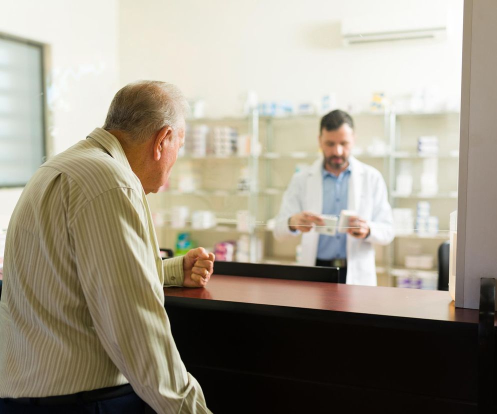 Pierwsze problemy z darmowymi lekami dla seniorów. Która data ważniejsza?