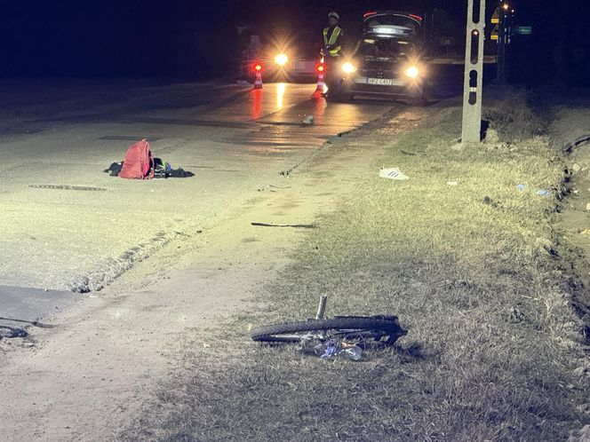  Pijany kierowca potrącił rowerzystę. Rozerwał pękł na dwie części