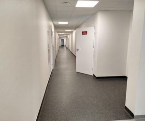 W budynku BCU nr 2 w Siedlcach znajduje się duża hala i 11 sal szkoleniowych, które zostały bardzo nowocześnie wyposażone.