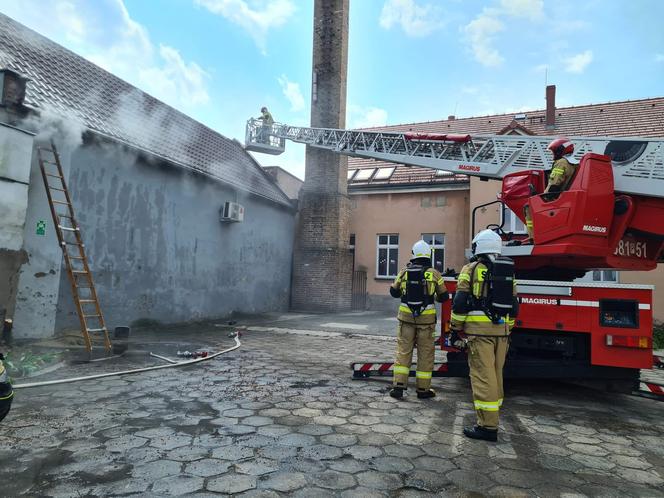 Duże straty po pożarze na Zaborowie w Lesznie