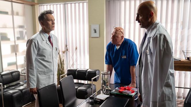 QUIZ. Jak dobrze znasz lekarzy z Na dobre i na złe? Czy wiesz jaką mają specjalizację bohaterowie z Leśnej Góry? Wynik 8/10 to minimum dla fana