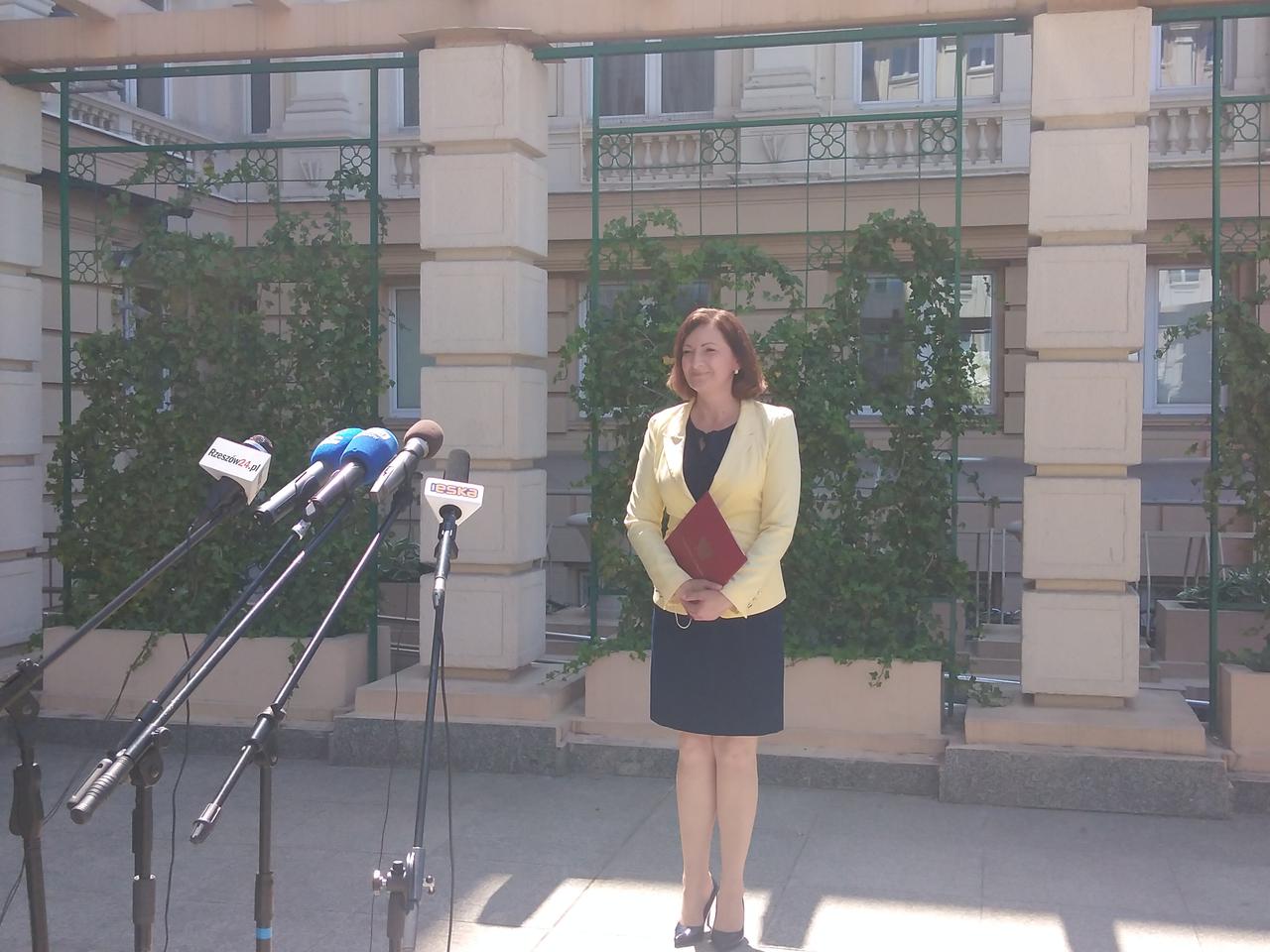 Podkarpacie wzbogaciło się o sześć nowych karetek. Zastąpiły te wysłużone