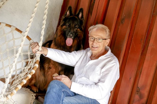 Jacek Borkowski pokazał dorosłe dzieci. Podobni do znanego taty?
