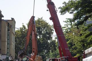 Dwóch strażaków zginęło w pożarze kamienicy w Poznaniu. Teraz doszło tam do kolejnego wypadku