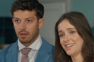 Barwy szczęścia, odcinek 3120: Madzia (Natalia Sierzputowska), Justin (Jasper Sołtysiewicz)