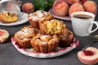 Muffiny z brzoskwiniami i cynamonem. Gotowe w 15 minut i mega pyszne