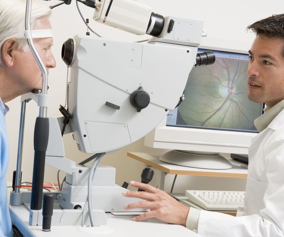 STOŻEK ROGÓWKI: objawy, przyczyny i leczenie stożka rogówki