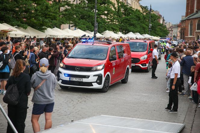 Finał Wielkiej Wyprawy Maluchów na Rynku w Krakowie
