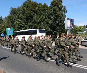 Defilada wojskowa w Katowicach i piknik. Wojewódzkie Obchody Święta Wojska Polskiego 2024