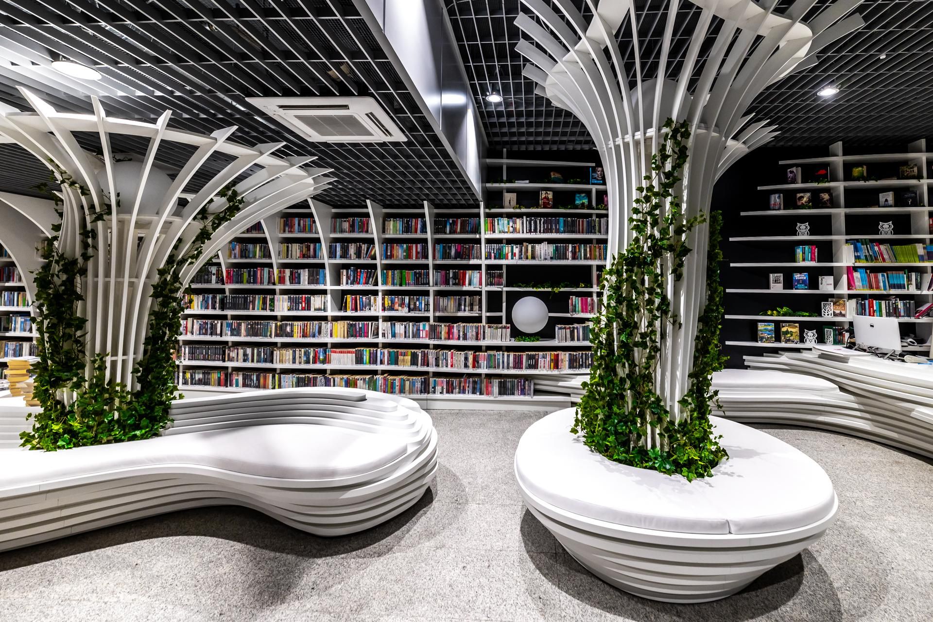 Metroteka – biblioteka na stacji metra M2 Kondratowicza w Warszawie