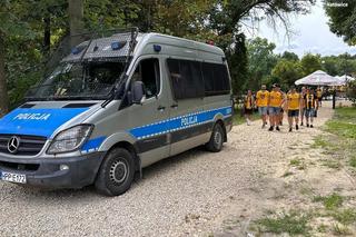 Policja zabezpiecza mecz GKS Katowice - Radomiak Radom