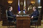 Miedwiediew i Putin modlili się za ofiary 