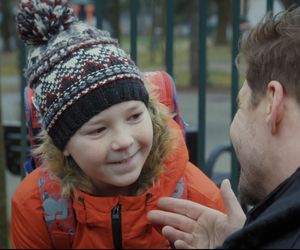 M jak miłość, odcinek 1853: Marcin (Mikołaj Roznerski), Szymek (Staś Szczypiński)