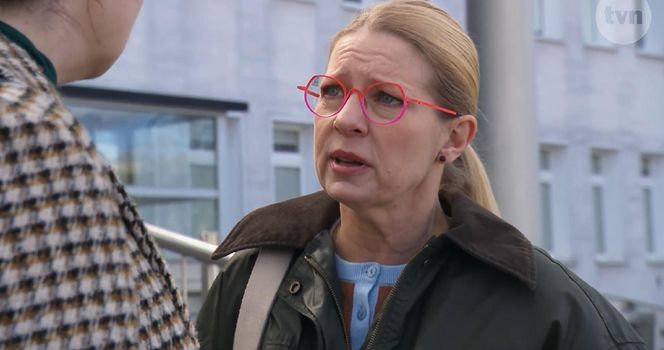 	Na Wspólnej odc 4051. Renata (Marta Jankowska), urzędniczka Kazimiera Michalczyk (Katarzyna Dworak)