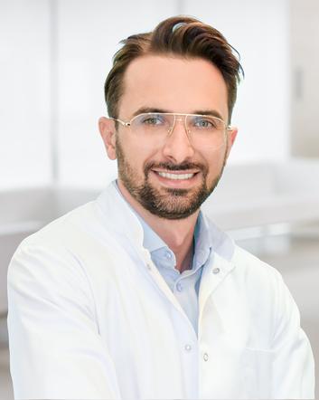 dr n. med. Piotr Stabryła, specjalista chirurgii plastycznej