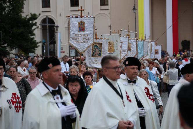 75 lat temu obraz Matki Boskiej w Lublinie zapłakał. Wierni uczcili rocznicę „Cudu lubelskiego” procesją różańcową