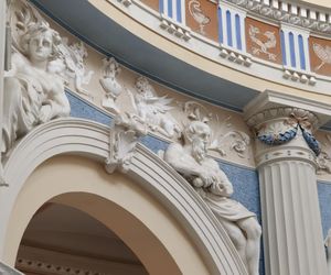 Najpiękniejszy basen w Polsce. Kąpiel pod kopułą jak z bajki na Dolnym Śląsku