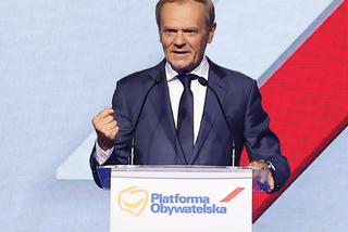 Donald Tusk chce być jak prezydent USA! Ale się stara... Wyszło mu? [ZDJĘCIA]