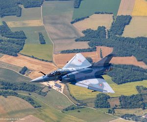 Samolot Mirage 2000