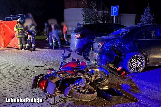 Bracia zginęli w wypadku pod Świebodzinem. Ich motocykl uderzył w zaparkowane auto 