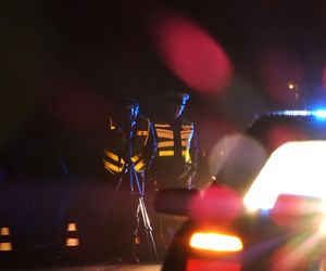 Śmiertelne potrącenie pod Sochaczewem. Kierowca BMW uciekł