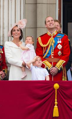Urodziny Elżbiety II - księżniczka Charlotte skradła show prababci