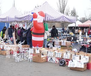 Tłumy na Niedzielnym Targu przy Avenidzie [ZDJĘCIA]