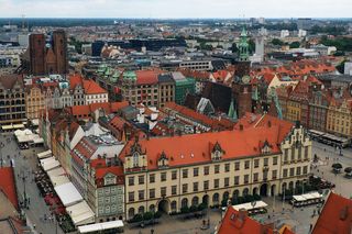 Ilu mieszkańców mają te miasta Polski? Sprawdź swoją wiedzę w quizie!