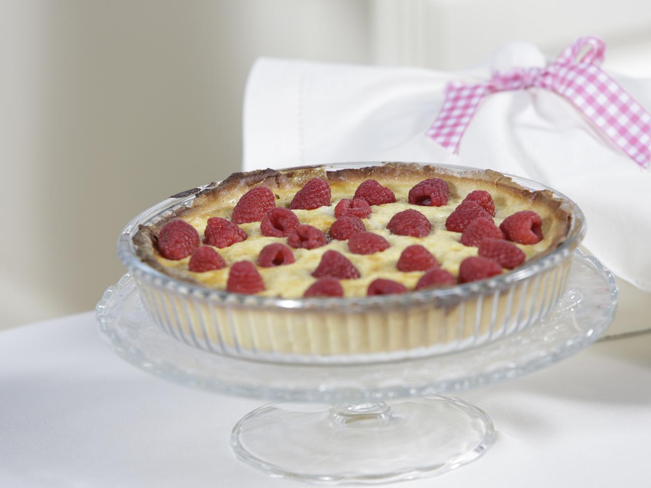 Malinowa tarta z kremem - jak zrobić?