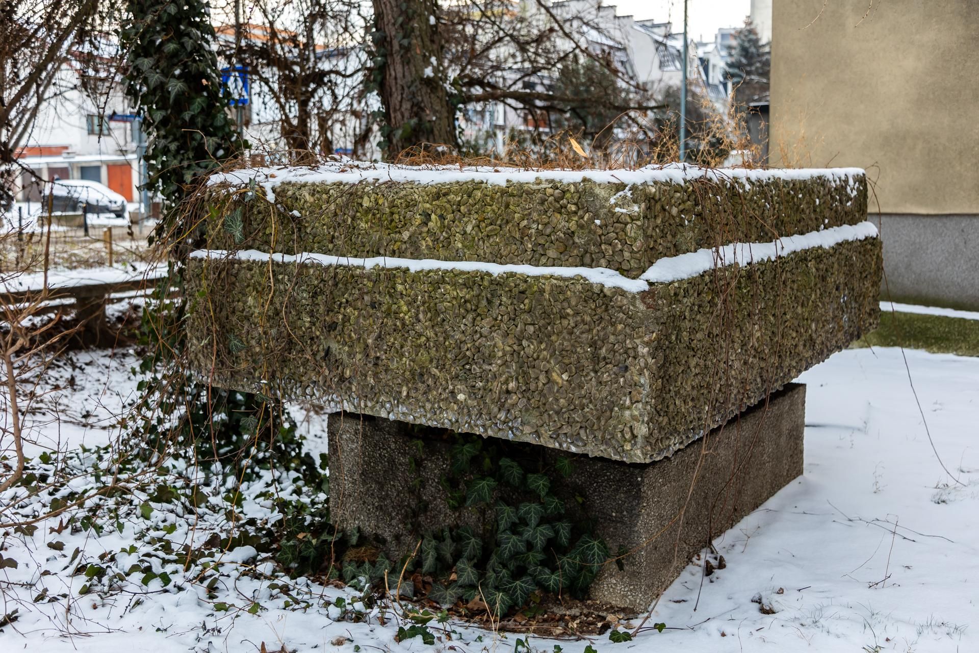 "Dom samotnych" na Etiudy Rewolucyjnej 9 w Warszawie