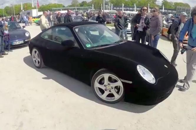 aksamitne Porsche 911